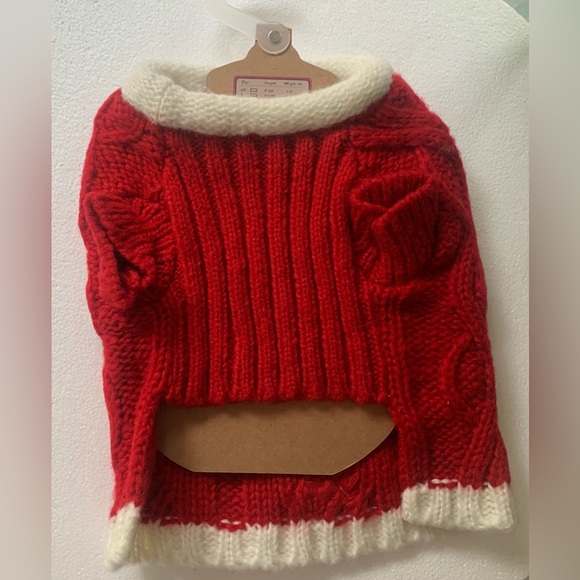 NEW Pret A Paw Dog Couture Red Cable Knit Sweater w Pointsettas & Pearls Size M - Picture 4 of 5